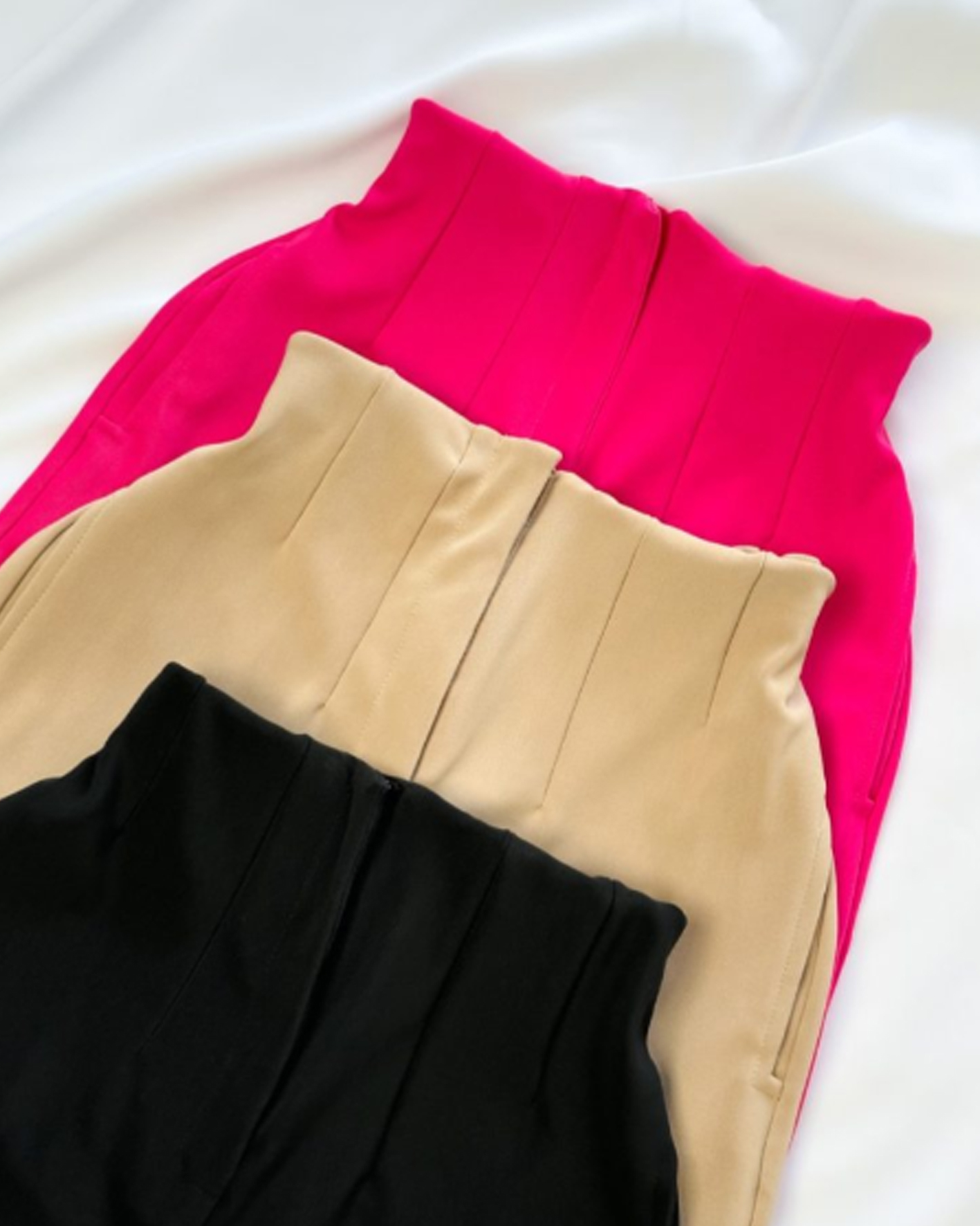 ChicCurve Waist-Less Headside Pocket Pants