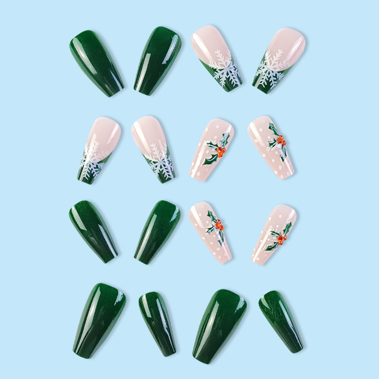 ChicCurve Christmas Wearable Nail Stickers Fake Nail Pieces
