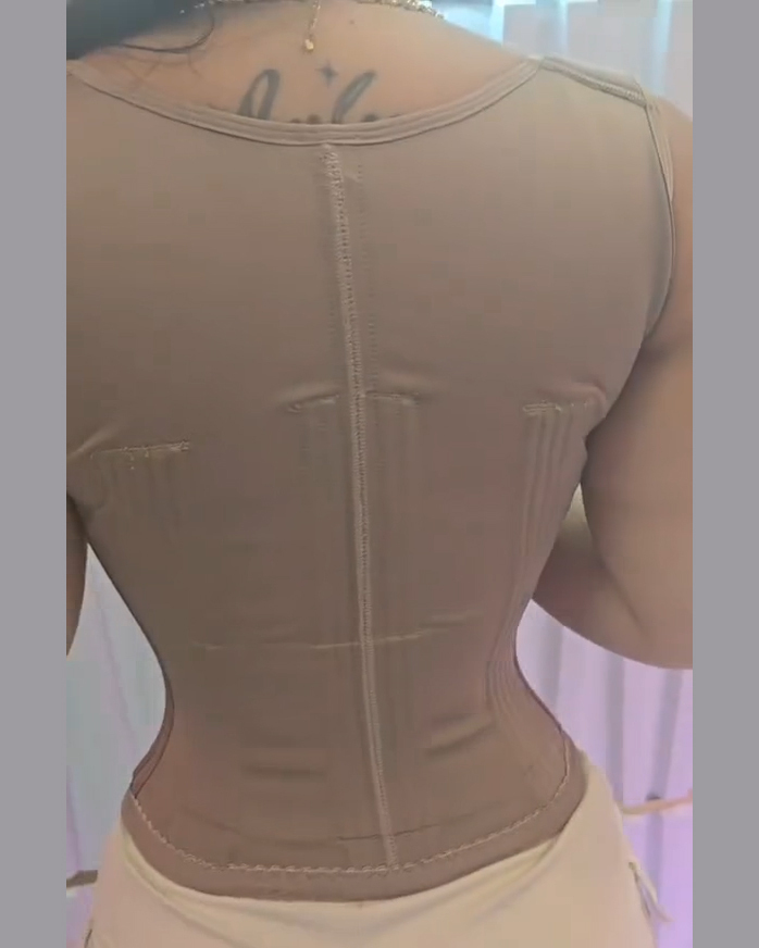 Internal Hooks Hourglass Zipper Faja Vest