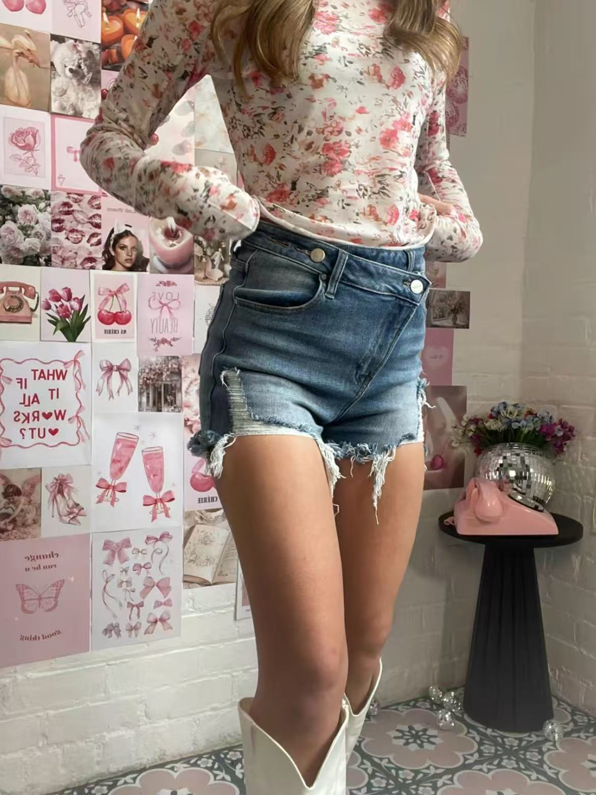 Diagonal Button Design Raw Edge Ripped Cool Style Denim Shorts Hot Pants