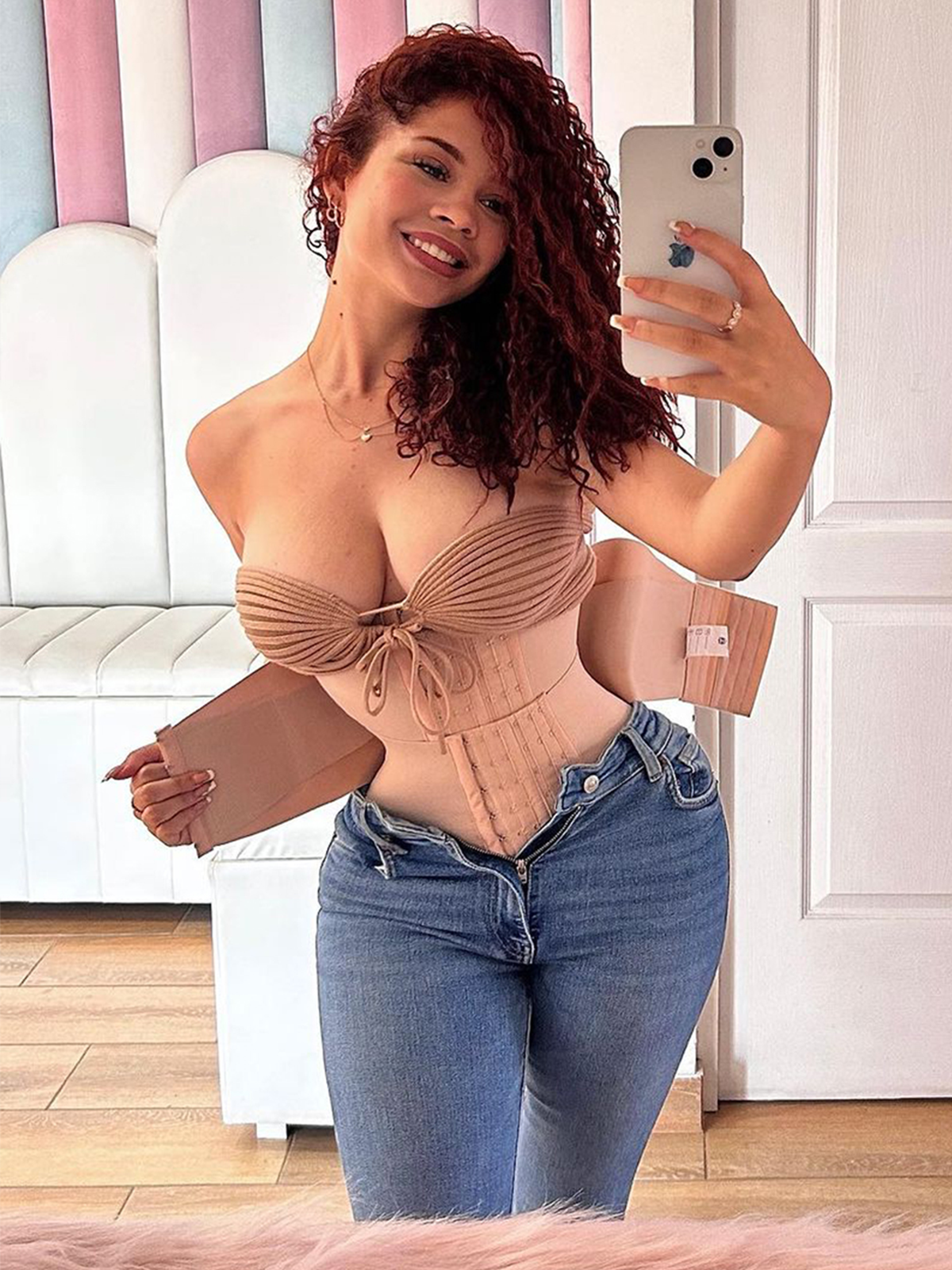 Invisible Velcro Hourglass Type Waist Trainer