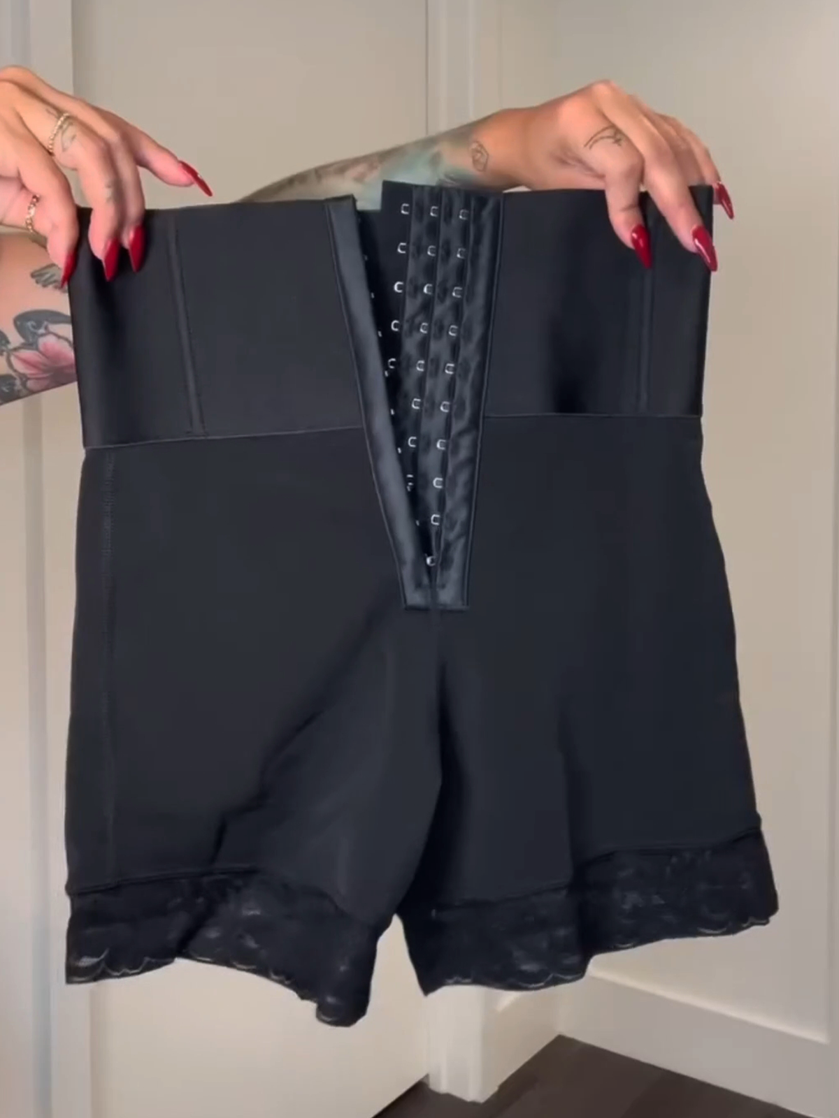 Tummy Shaping Firm Compression Short Shapewear With Hooks