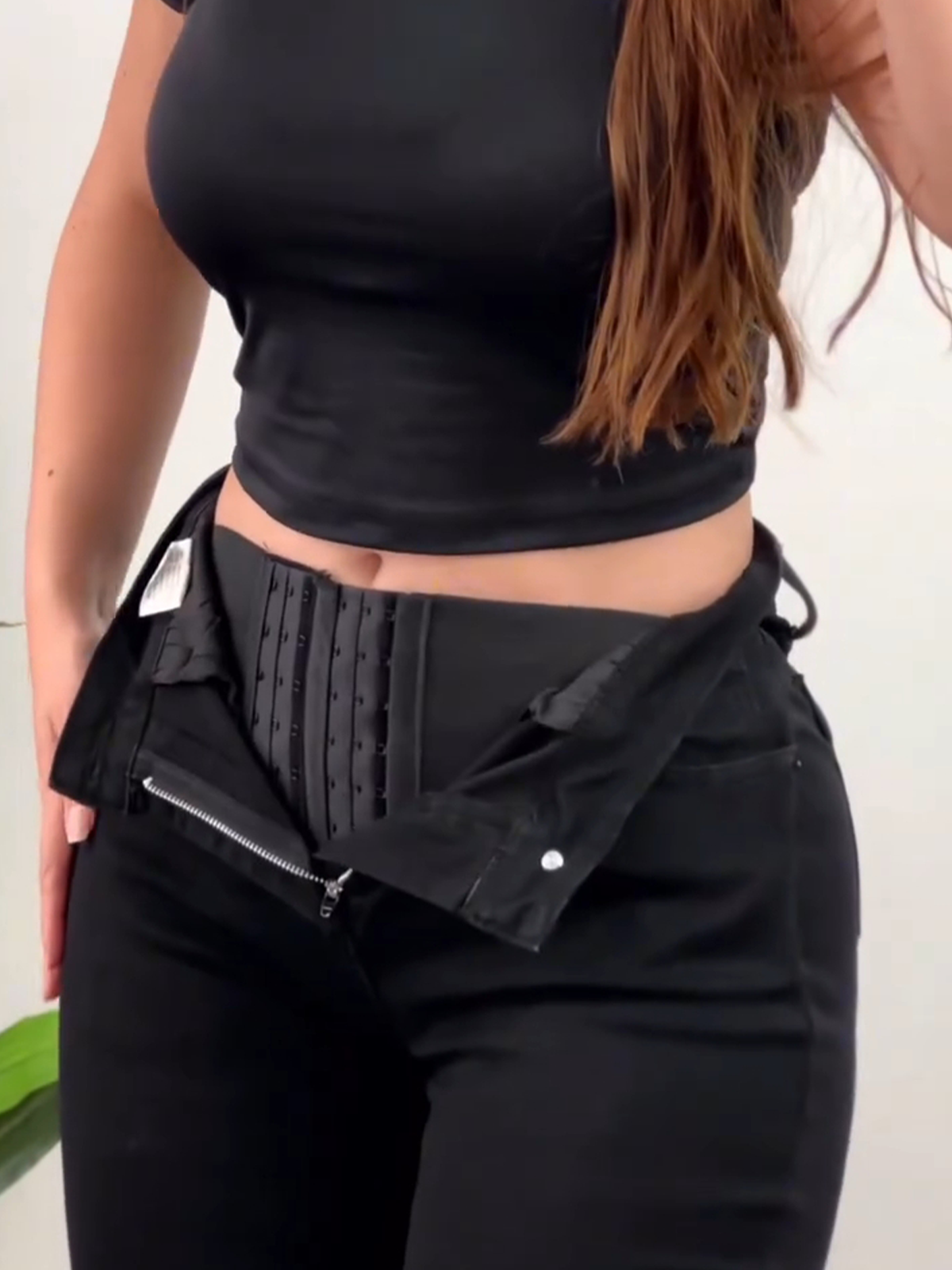 ChicCurve High Waist Jeans With Shape Belt