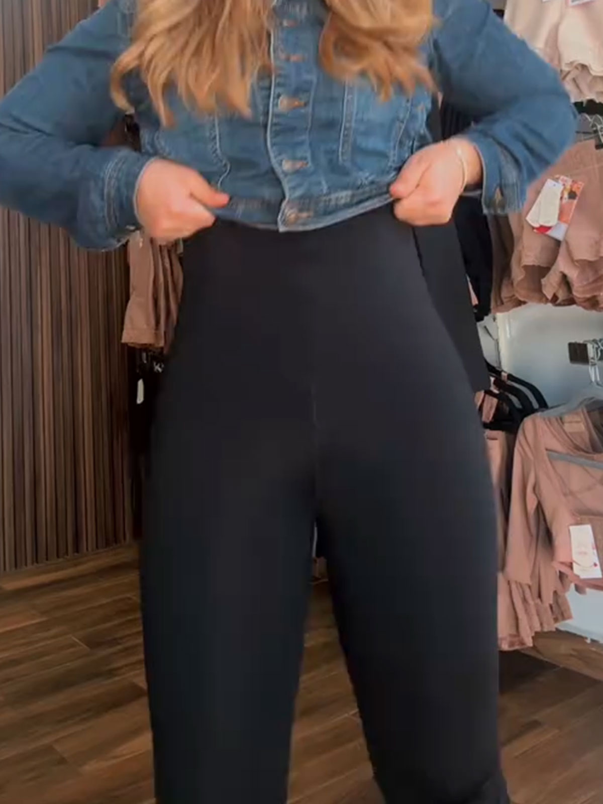 Black Leggings With Inner Belt