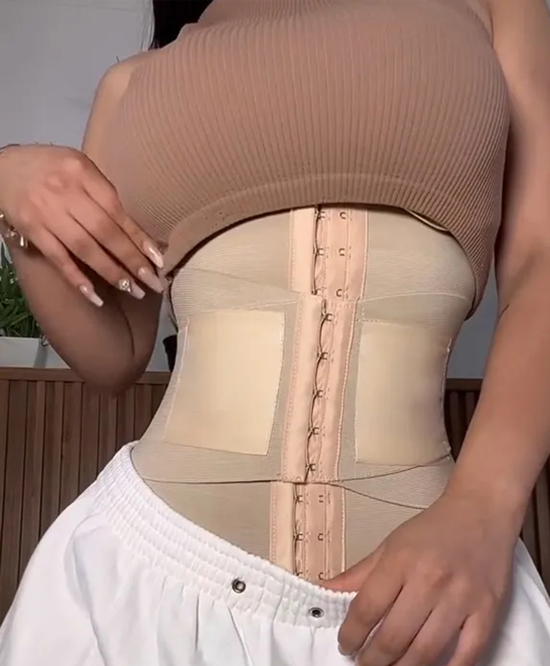 Invisible Velcro Hourglass Type Waist Trainer