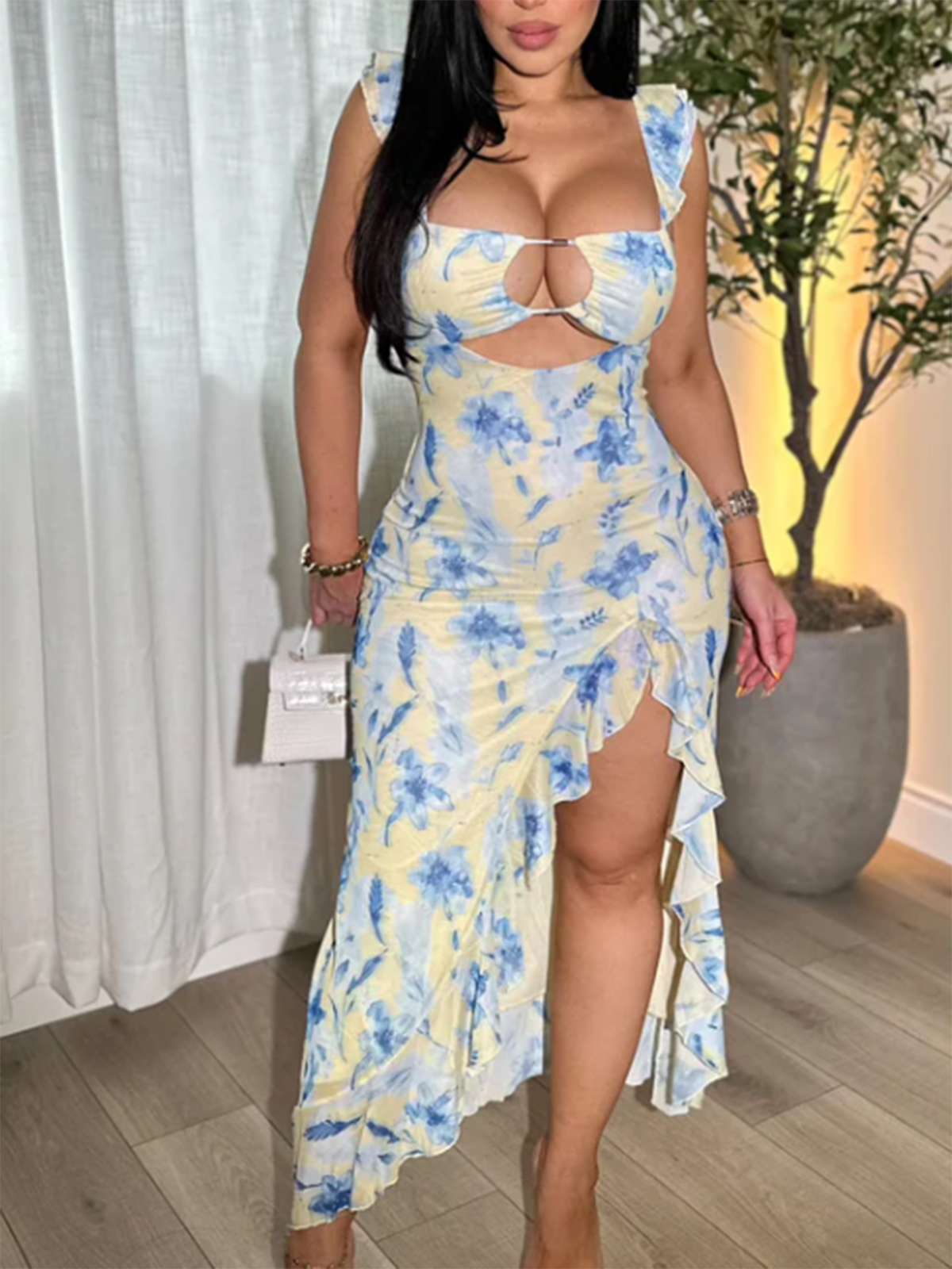 Gentle And Sexy Slim Fit Bevel Lace Long Dress