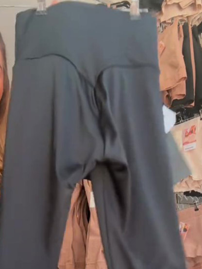 Black Leggings With Inner Belt