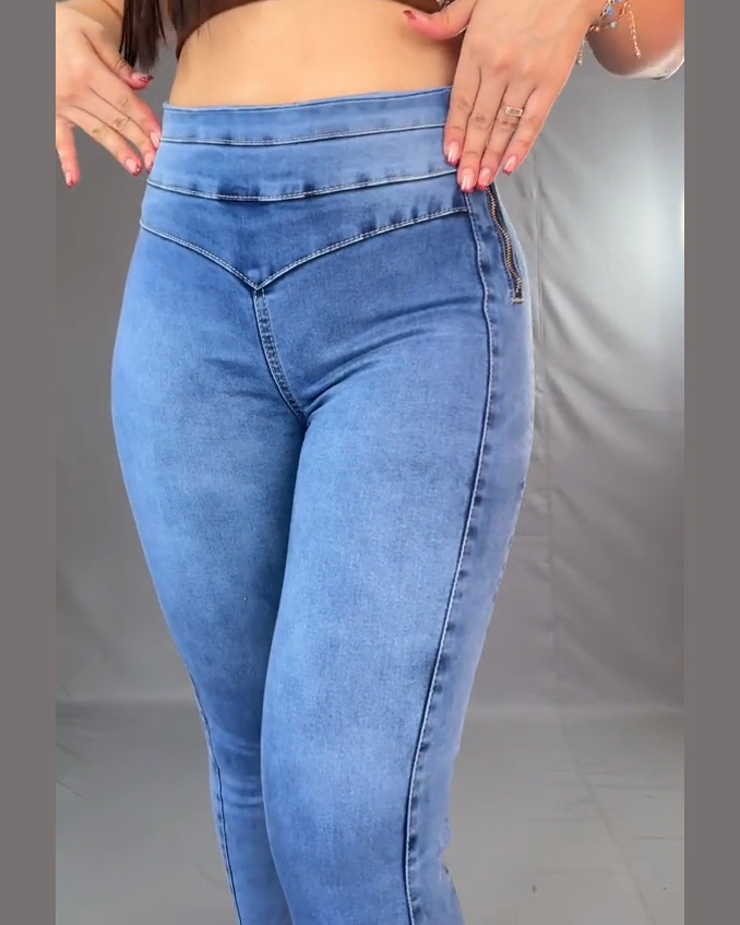 Side Zipper Skinny Jeans