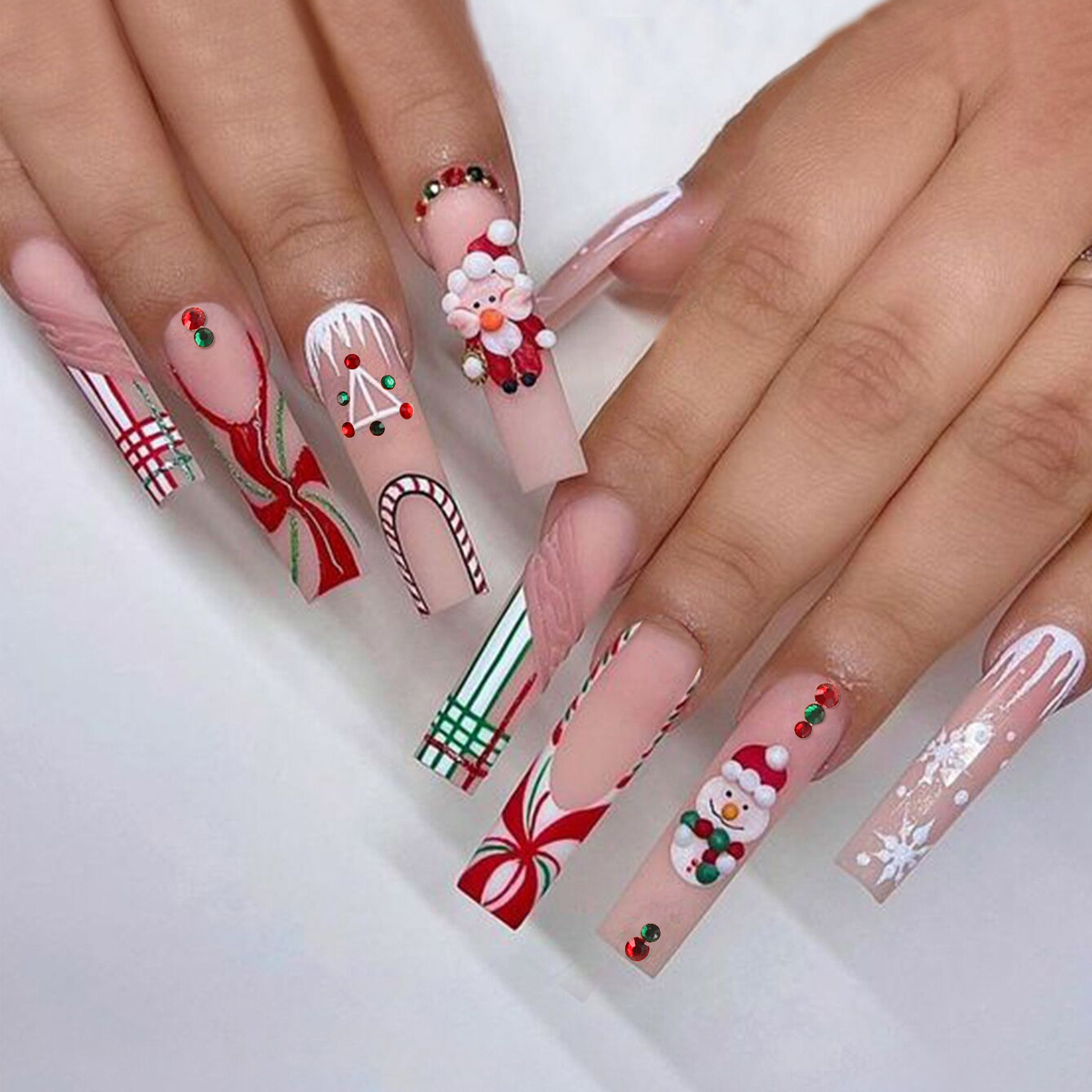 Christmas Nail Patch Manicure