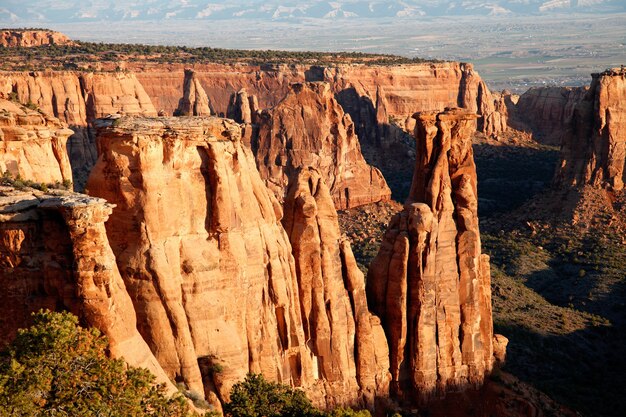 Free photo rocks at the smith rock state park