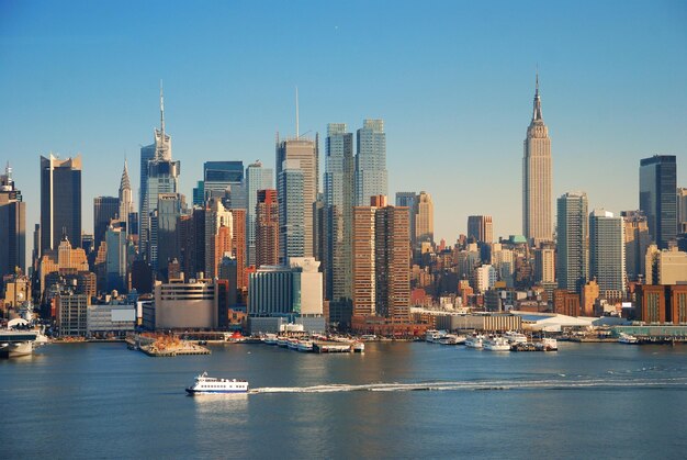 Free photo new york city with empire state building