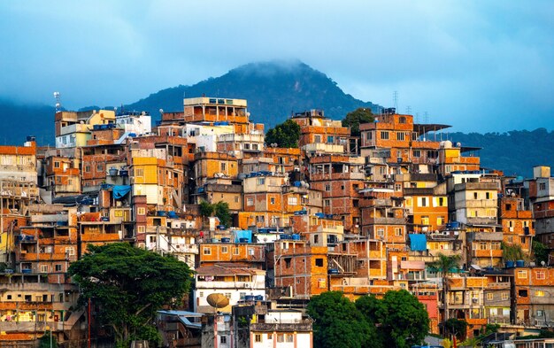 Free photo beautiful view of a small town in the mountains during sunset in brazil