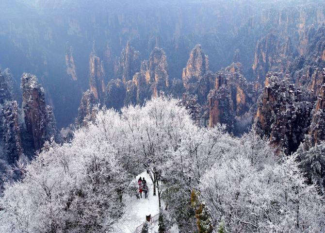 Zhangjiajie National Forest Park, Hunan, China - Zhangjiajie Tour Guide
