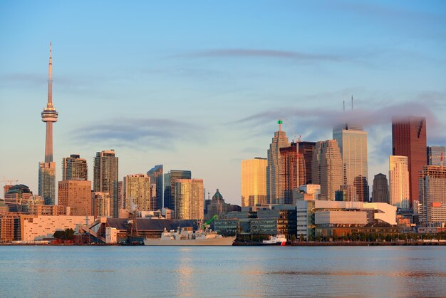 Free photo toronto sunrise