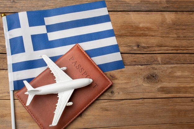 Free photo traveling to greece concept with greek flag