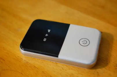 Pocket WiFi device