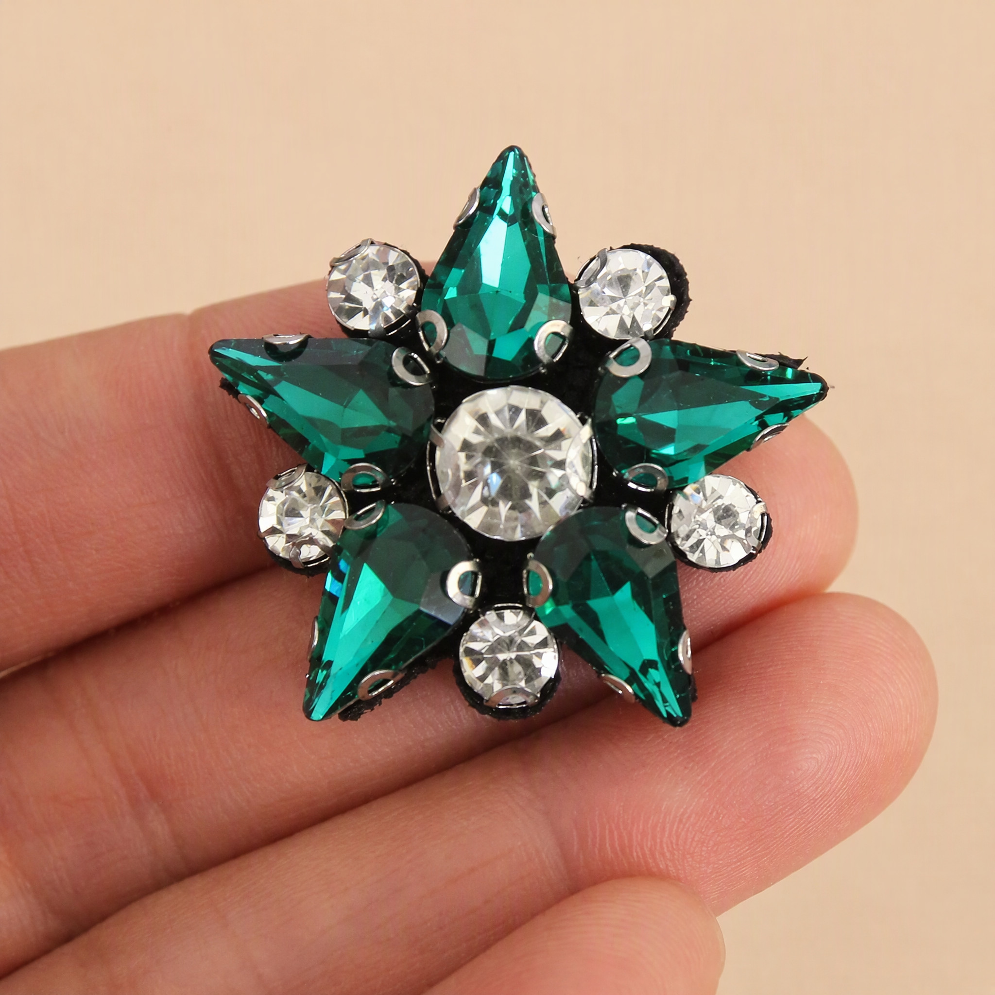 1 Piece Beaded Rhinestone Star Applique for Clothing & Bag Embellishment BA0071