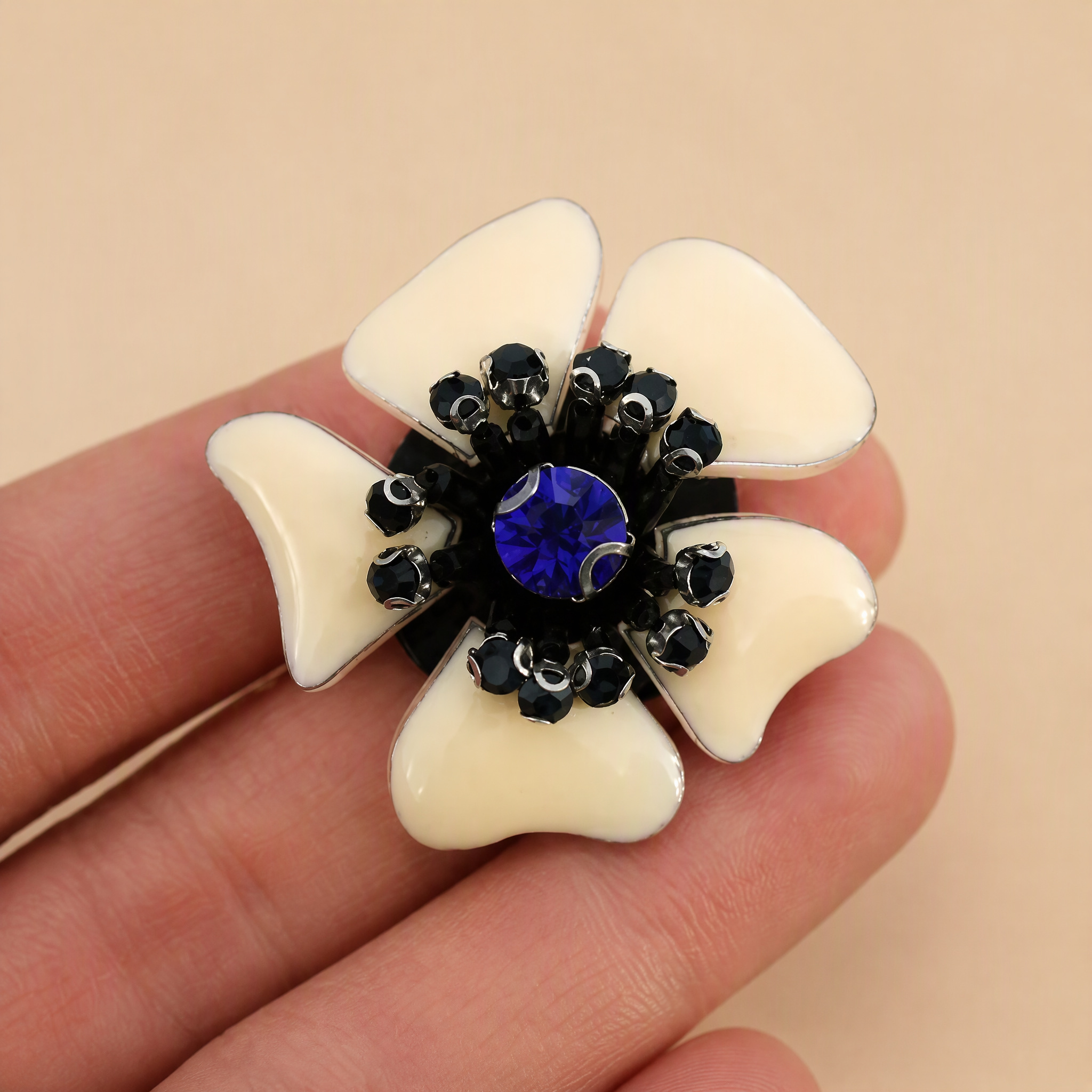 1 Piece 3D Beaded Sequin Flower Applique for Clothing & Accessories BA0088