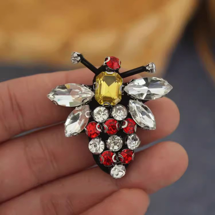 Beaded Accessories Bee Cloth Patch BA0002