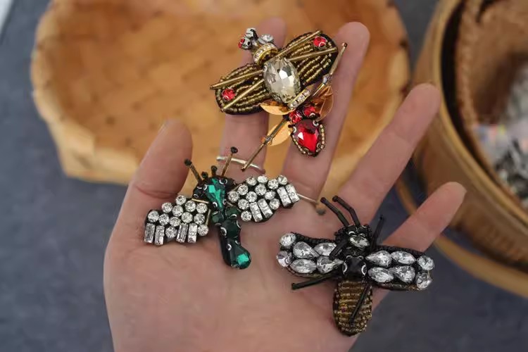 Beaded Accessories Bee Cloth Patch BA0002