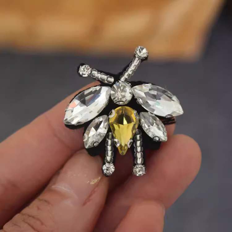 Beaded Accessories Bee Cloth Patch BA0002