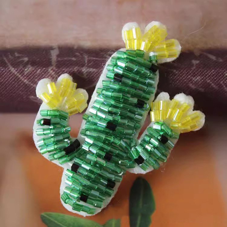 Beaded Hat Bag Brooch Accessories BA0089