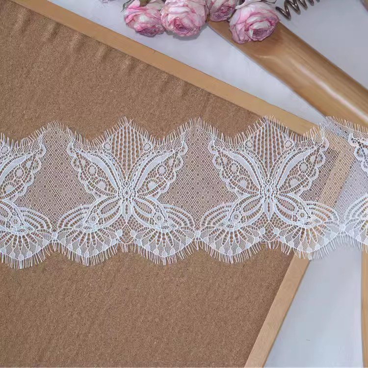Butterfly Lace Fabric Width 10-14 cm LT0441