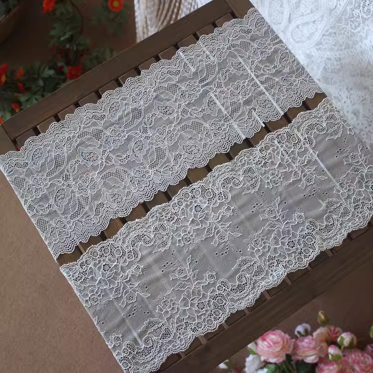 Designer Elastic Lace Trim Width 18-19 cm LT0398