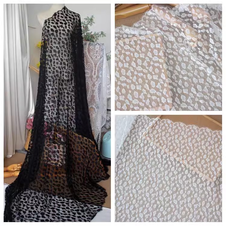 Designer Upholstery Fabric Width 150 cm GL0098