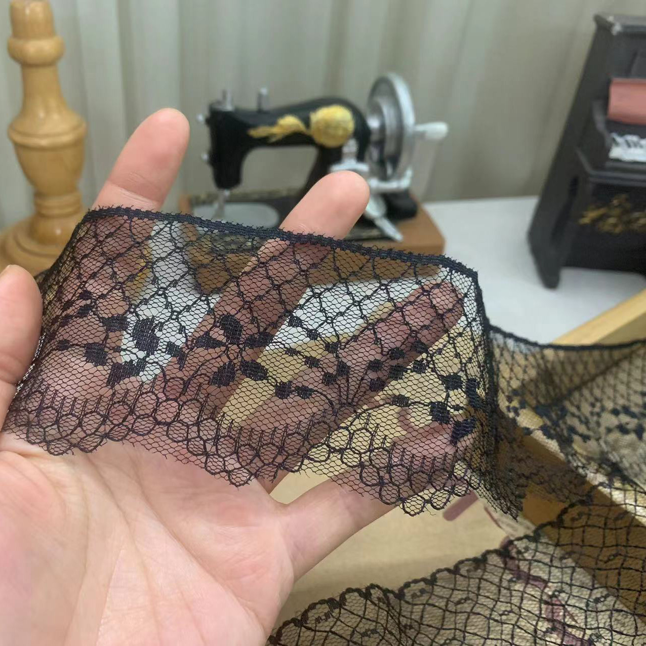 Dress Hem Lace Trim Width 5-11 cm LT0264