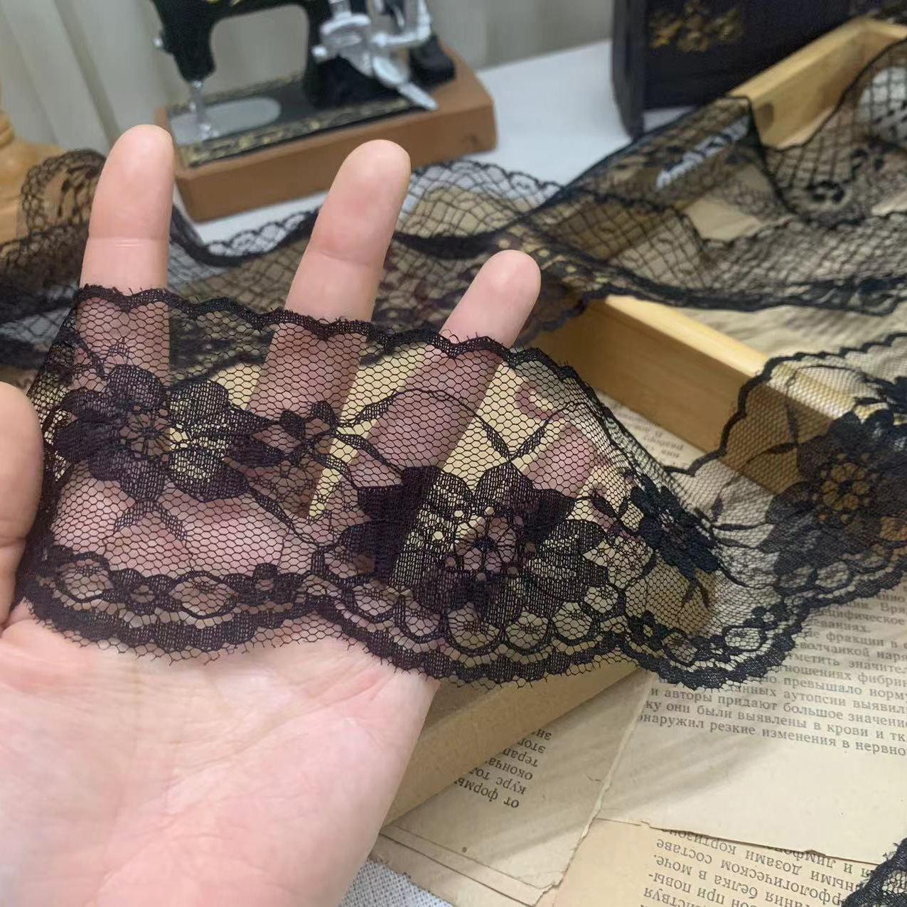 Dress Hem Lace Trim Width 5-11 cm LT0264