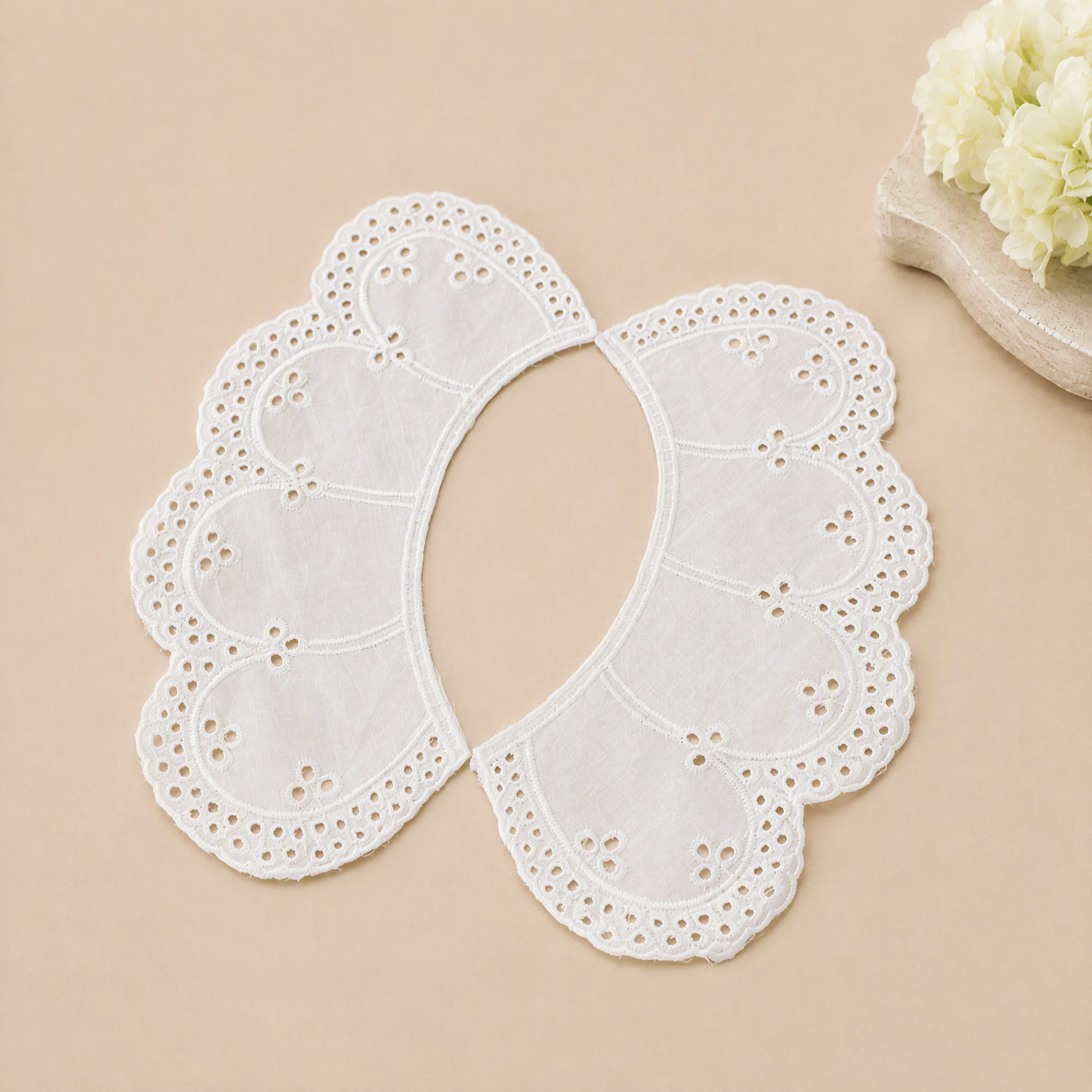 1 Pair Embroidered Cotton Lace Collar for Blouse Embellishment EF0034