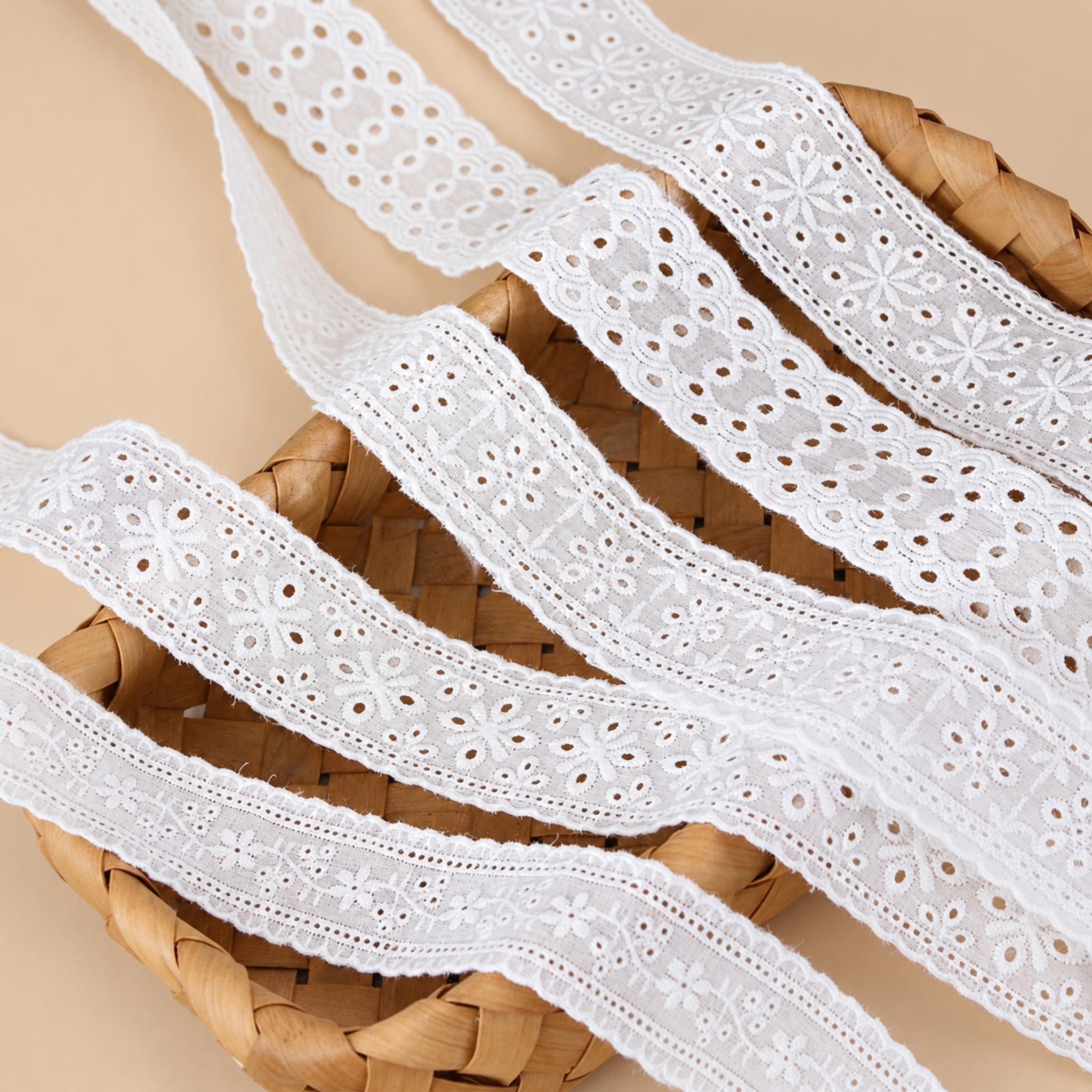 1 Meter White Floral Eyelet Lace Trim for Garment Inserts Width 3-4 cm EF0053