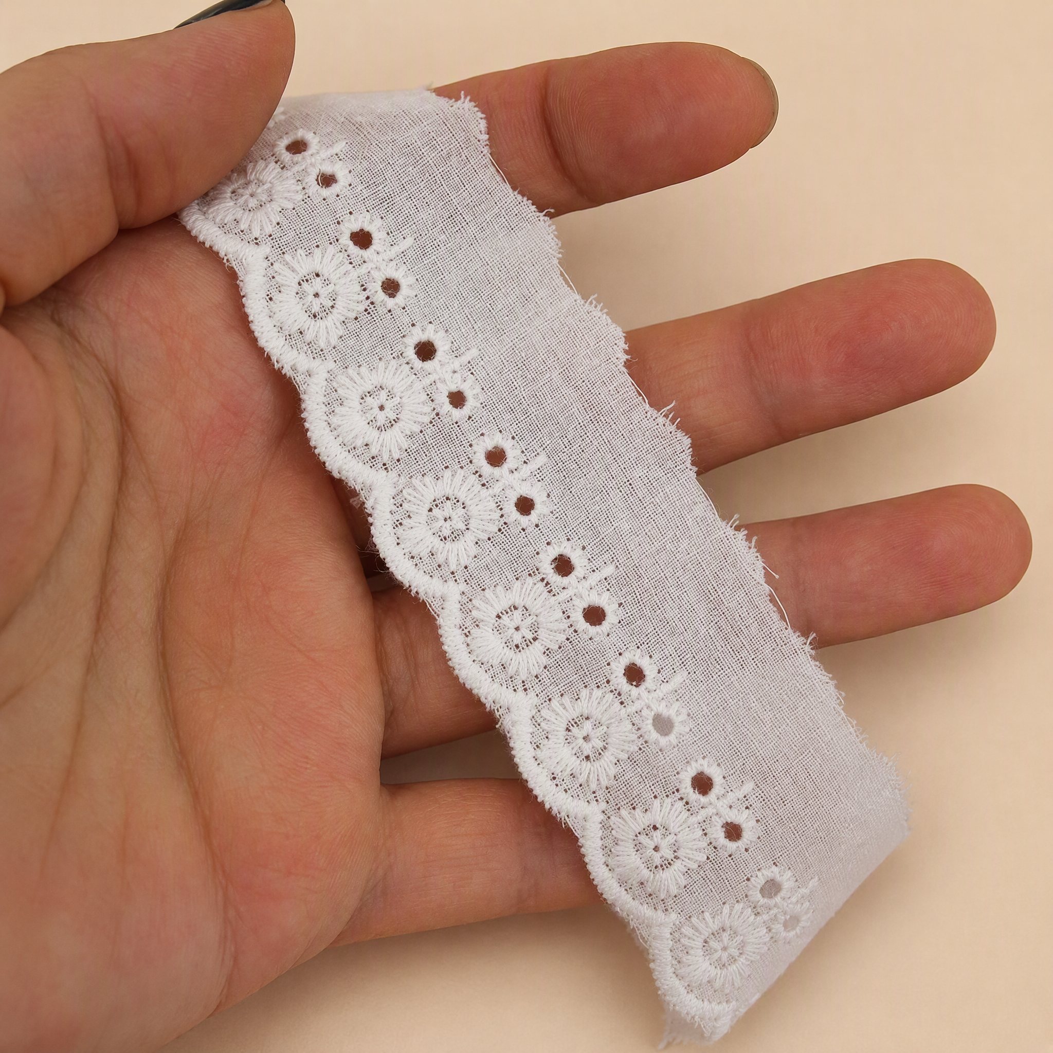1 Meter Eyelet Floral Lace Trim for Blouse Edging Width 2-3 cm EF0078