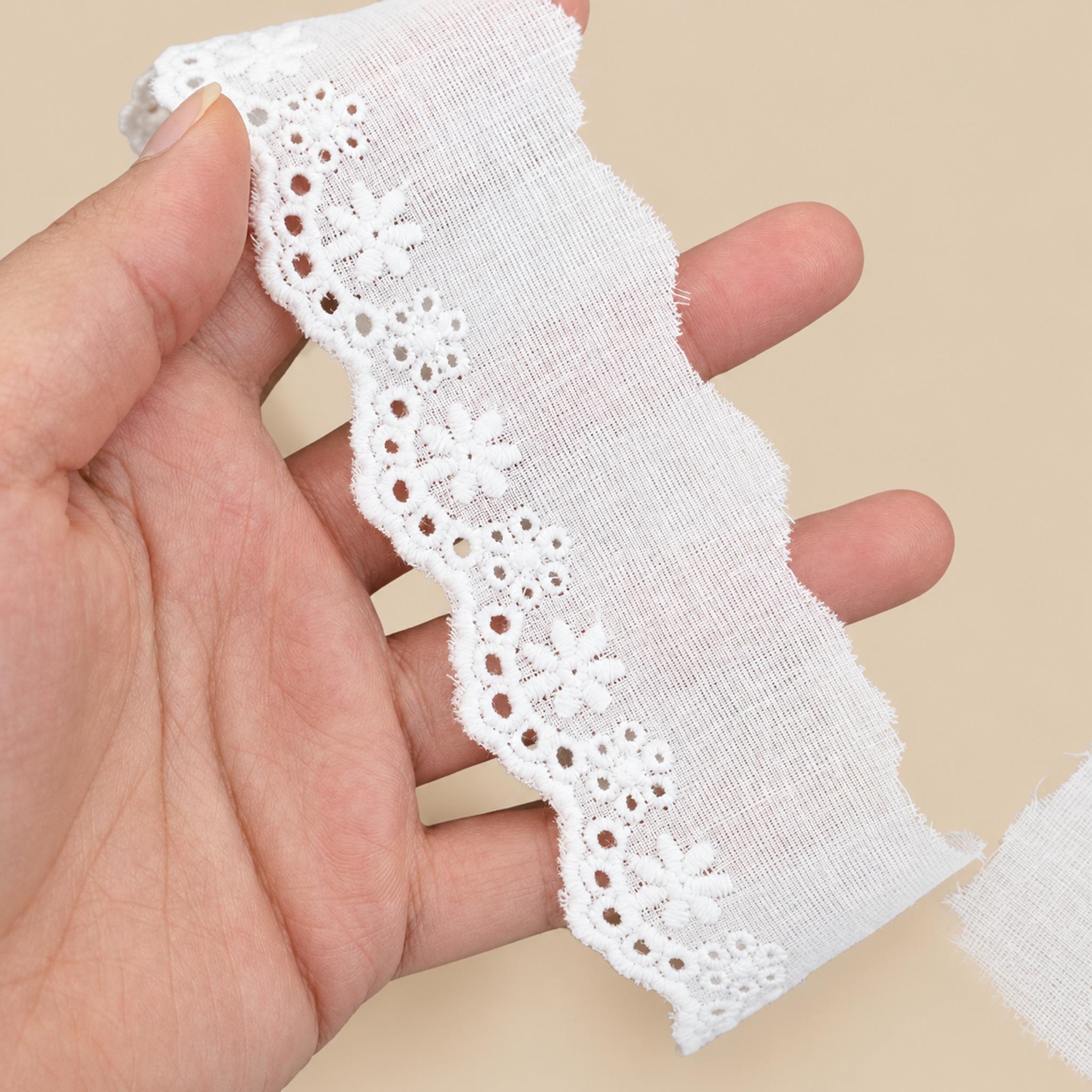 1 Meter Cotton Eyelet Lace Trim for Clothing Seams Width 2-4 cm EF0124