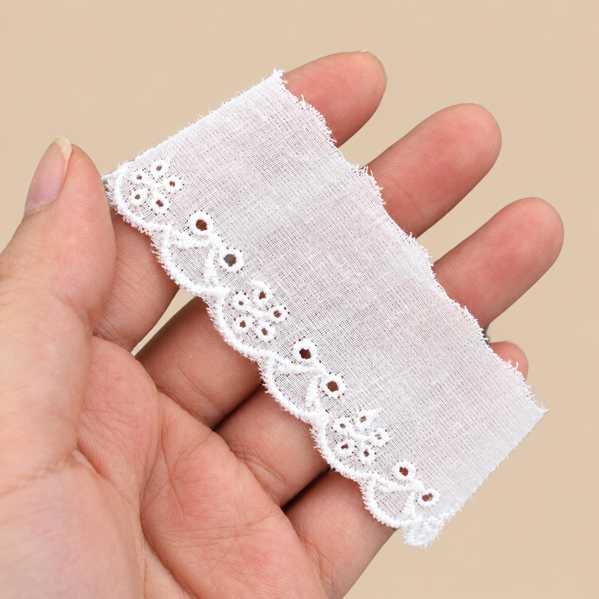 1 Meter Cotton Eyelet Lace Trim for Clothing Seams Width 2-4 cm EF0124