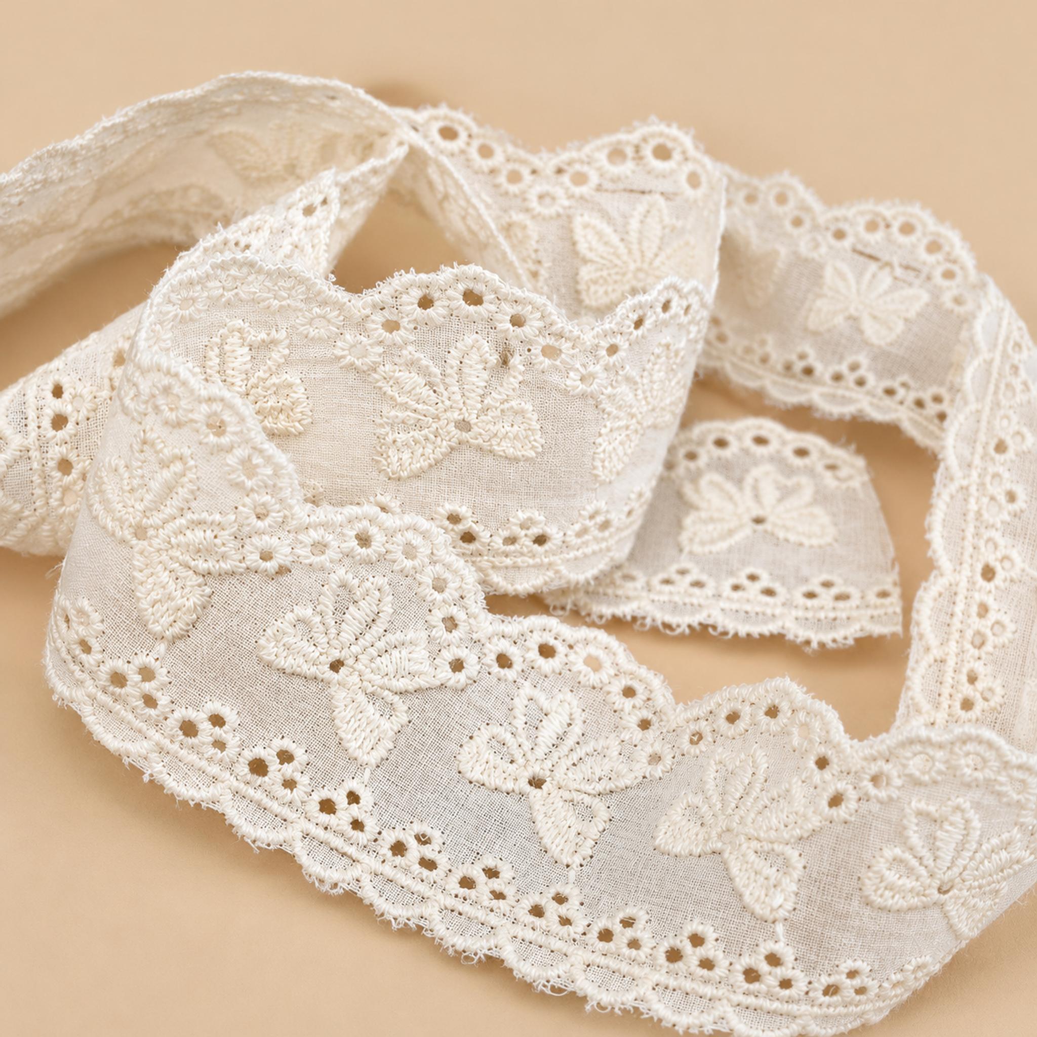 1 Meter White Ivory Cotton Lace Trim for Blouse Accents Width 4 cm EF0126