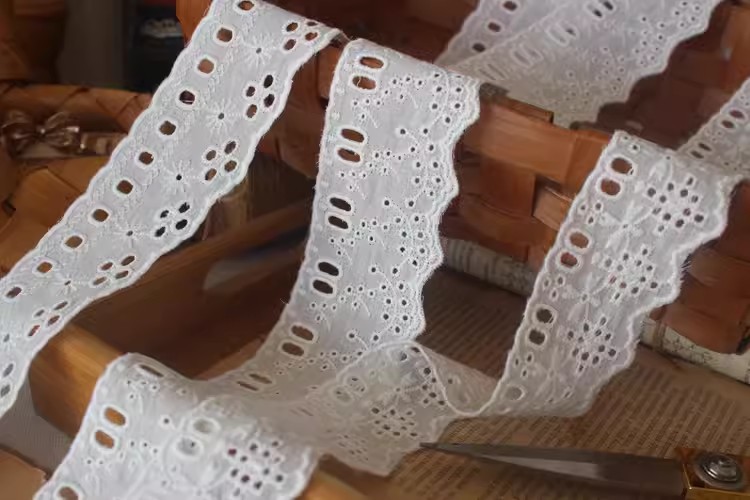 Embroidered Cotton Fabric Width 5 cm EF0116