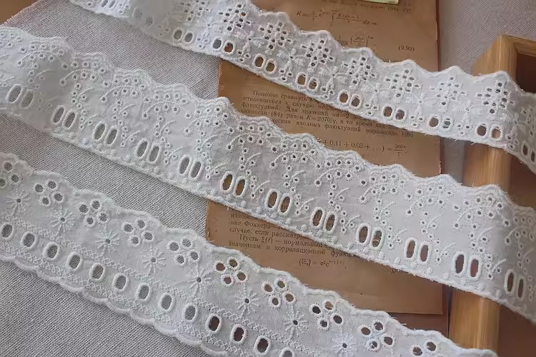 Embroidered Cotton Fabric Width 5 cm EF0116