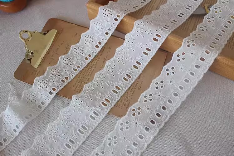 Embroidered Cotton Fabric Width 5 cm EF0116