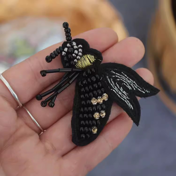 Embroidery Accessories Bead Bees EA0002