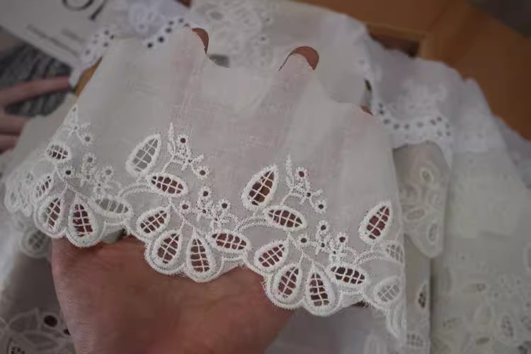 Embroidery Floral Eyelet Lace Width 6-9 cm EF0019-Lace Fabric Shop