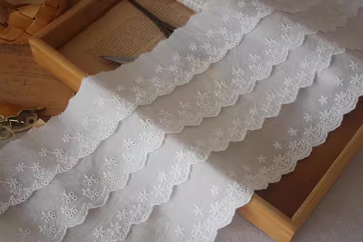 Embroidery Trim Cotton Lace Fabric Width 7 cm EF0108