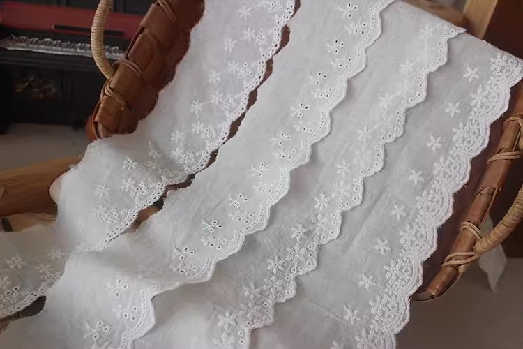 Embroidery Trim Cotton Lace Fabric Width 7 cm EF0108