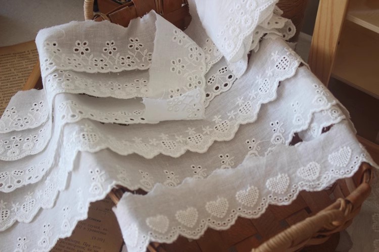 Eyelet Embroidery Cotton Fabric Width 5 cm EF0105