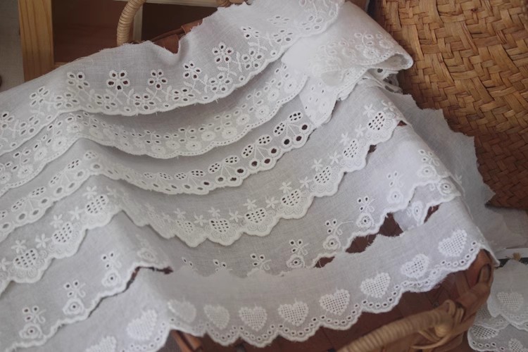 Eyelet Embroidery Cotton Fabric Width 5 cm EF0105
