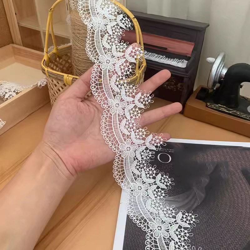 Fabric Edge Trim Lace 1 Yard Width 6 cm LT0477