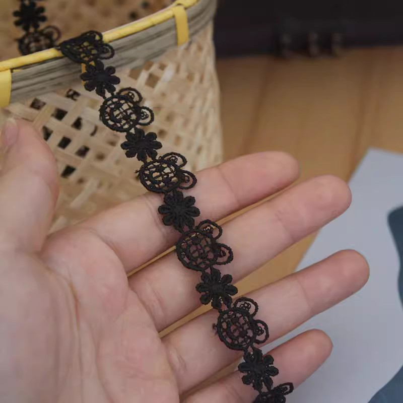 Fabric Trim Lace 1 Yard Width 1-2 cm LT0472