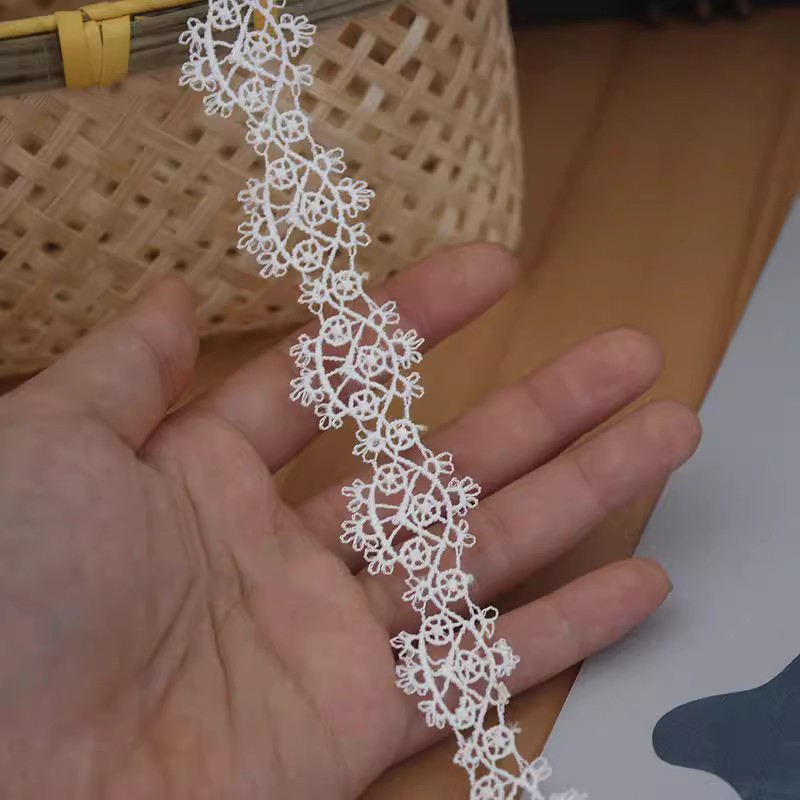 Fabric Trim Lace 1 Yard Width 1-2 cm LT0472