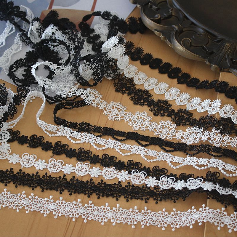 Fabric Trim Lace 1 Yard Width 1-2 cm LT0472